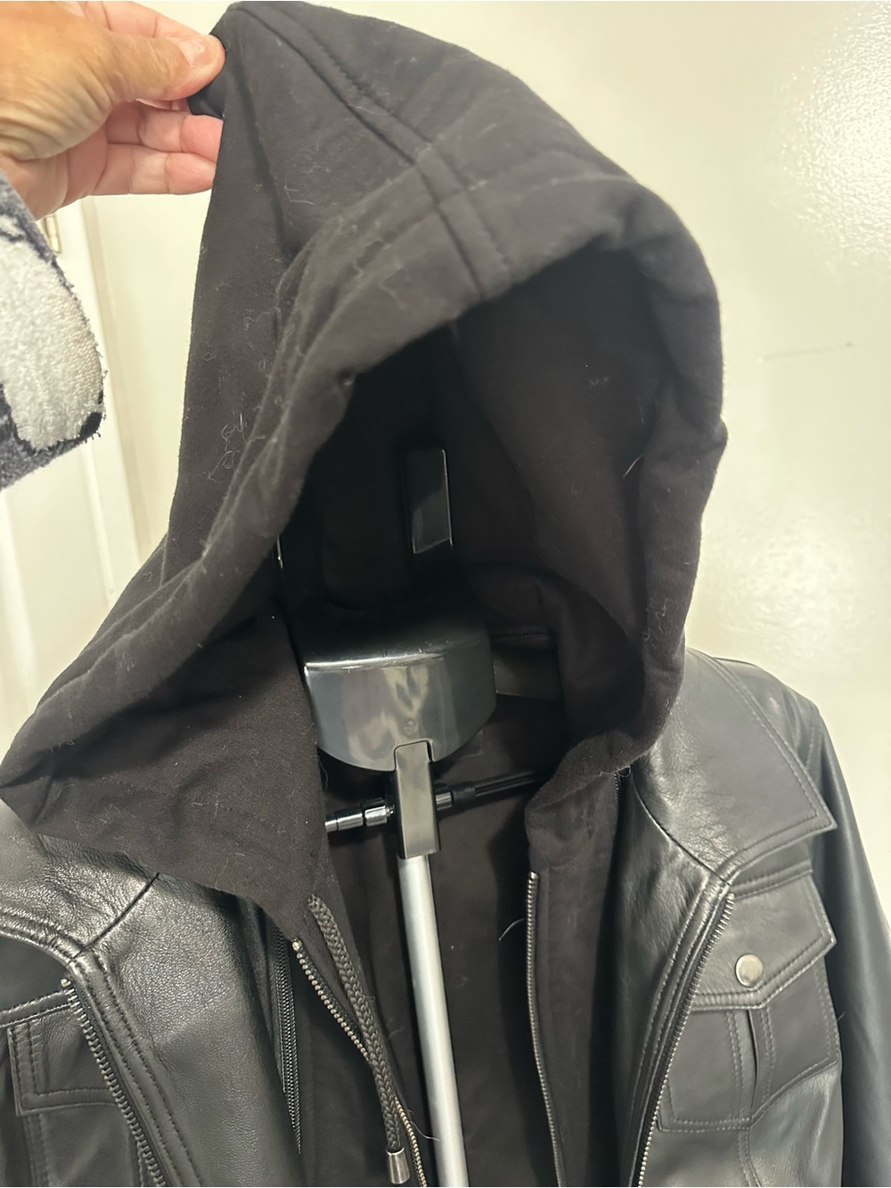 Quince Black Leather Hooded Jacket - Picture 15 of 17
